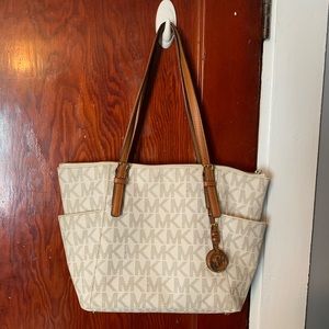 Michael Kors purse